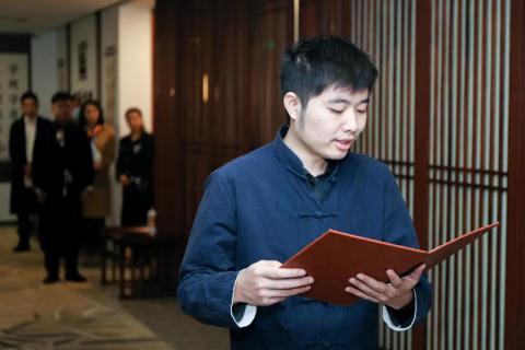 罗湖区人大常委副主任谭会茹一行莅临非凡娱乐调研