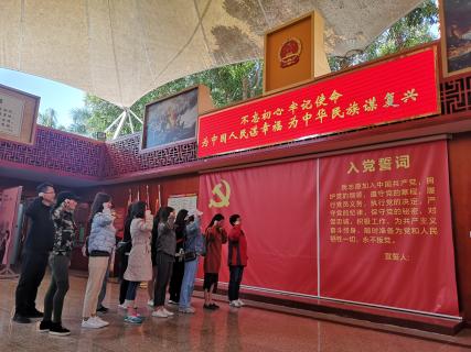 非凡娱乐：红色之旅 唤起心中的红色魂