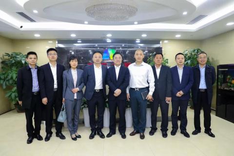 明光市市委书记被非凡娱乐企业文化深深感动 | 深入沟通合作空间广阔