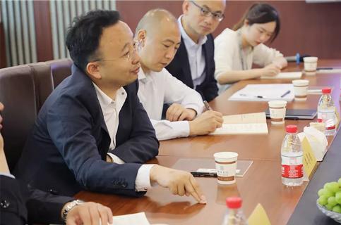 明光市市委书记被非凡娱乐企业文化深深感动 | 深入沟通合作空间广阔
