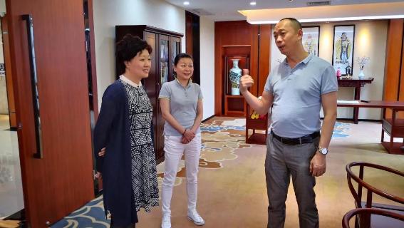 赣江南昌经开区领导受邀访问非凡娱乐加速器，为优质项目落地南昌创造新机遇