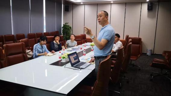 赣江南昌经开区领导受邀访问非凡娱乐加速器，为优质项目落地南昌创造新机遇